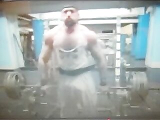 Hollywood's Muscle Eddie In The Gym And His 18 Inch Dick.